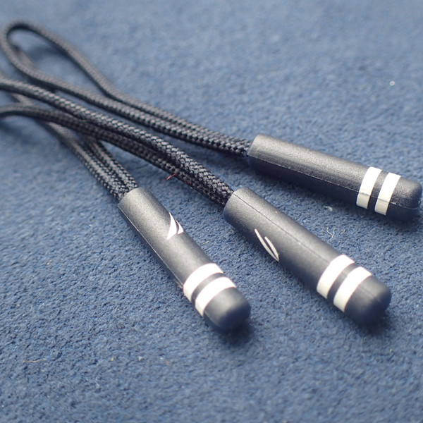 Black Rubber Debossed logo Zipper Slider Puller For Garment