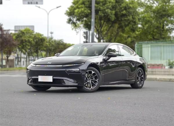 200-300Nm EV Sedan Car Xpeng P7 4wd Performance 2022 2023 Xpeng Motors P7i