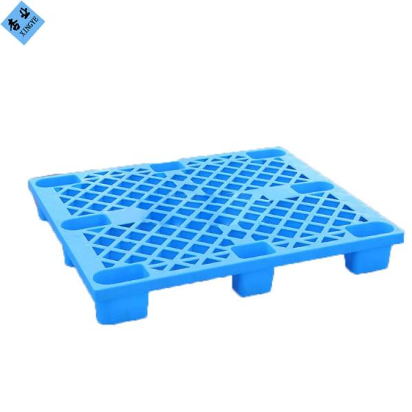 Pallet de empilhadeira de plástico azul Placa de plataforma de empilhadeira de caminhão de empilhadeira de plástico de malha à prova de umidade.