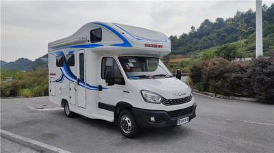 170 hp 3 Beds RV Caravan Van , Rotary Toilet Mobile Home Camper Van
