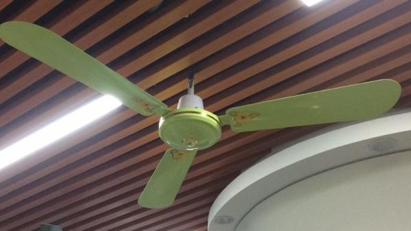 With 6.4kg 7.0kg Industrial Heavy Duty Ceiling Fan With Aluminum Blade