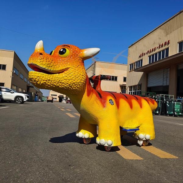 Manèges de dinosaures animatroniques pour enfants  Voiture de dinosaure électrique pour parc d'attractions