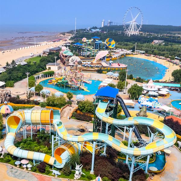 Large Aqua Park Equipment Outdoor Rainbow Waterslide For Adults