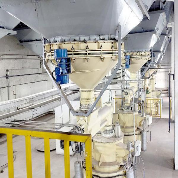 Modélisation 3D personnalisée de la conception de la tour de l'usine de lot Type en ligne Type dans l'industrie du verre