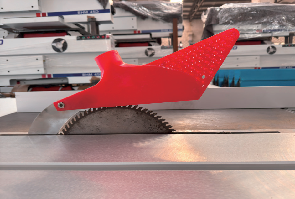 Sierra de mesa deslizante de 45 o 90 grados para cortar madera 5.5kW