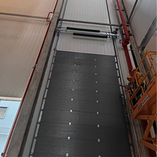 Weather Sealed Sectional Door Space-Saving Vertical Lift Design For Truck Terminals & Yards