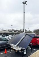 Nouvelle remorque de surveillance solaire à déploiement rapide avec alimentation solaire pour la surveillance des fermes
