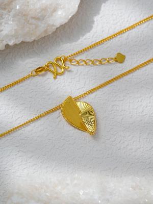 Heart-shaped pendant necklace for 24K gold