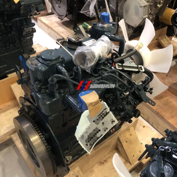 D782-ET05 3 Cylinder Diesel Engine 0.778L Liquid Cooled Low Emission Power