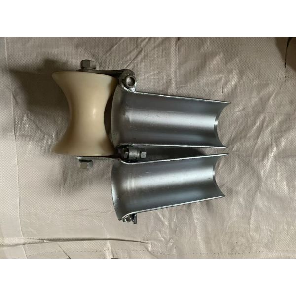 Heavy-Duty Steel Bellmouth Cable Roller with 1 Year Warranty and 4.3kg Weight for Smooth Cable Installation
