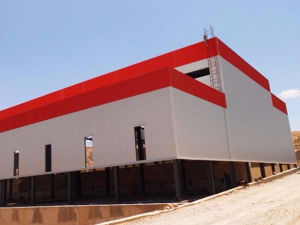 Durable Q235 Q345 DIN Prefab Commercial Building