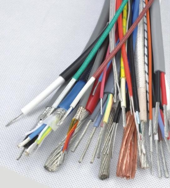 Heat-Resistant UL3122 Silicone Insulated Copper Wire with 200C Rated Temperature and 300V Voltage for Home Appliances in 305 Meter Rolls