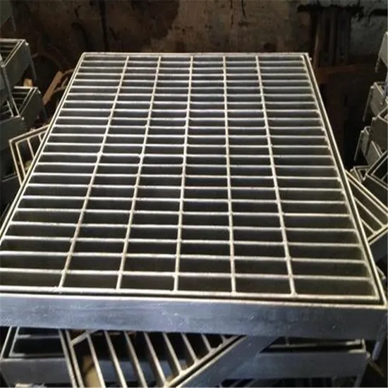 Hot Dipped Galvanized Steel Grating Heavy Duty Metal Grid Grating Panels Pressure Welded and Locked for High Load Capacity