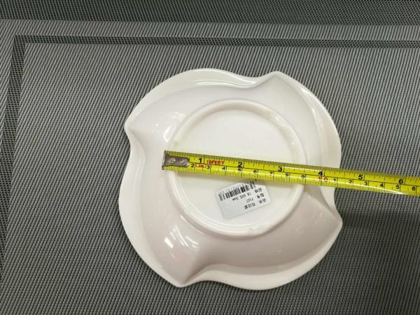 Parte superior decorativa Dia.18CM da beira da flor plástica da bacia da sobremesa da louça da porcelana