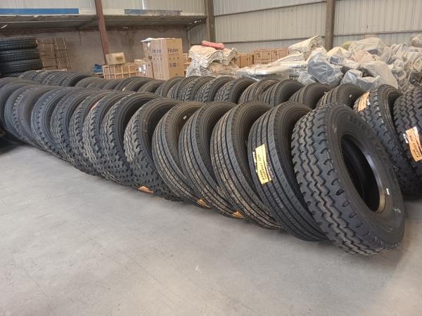 12.00R22.5 All Steel Radial Truck Tire Natural Rubber