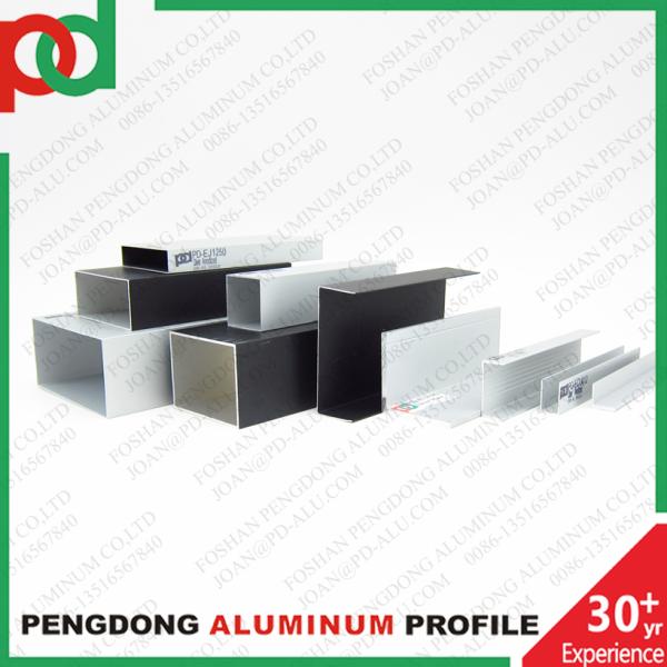 Perfiles de aluminio para ventanas en una variedad de colores y acabados