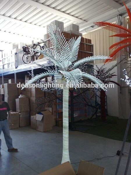 palm tree lamp outdoor