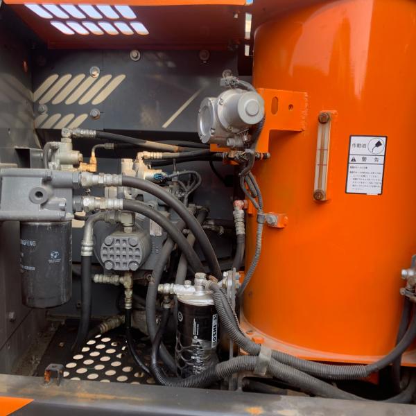 93 KW Used Excavator Digger Hitachi Zx120 Second Hand Crawler Type Excavator