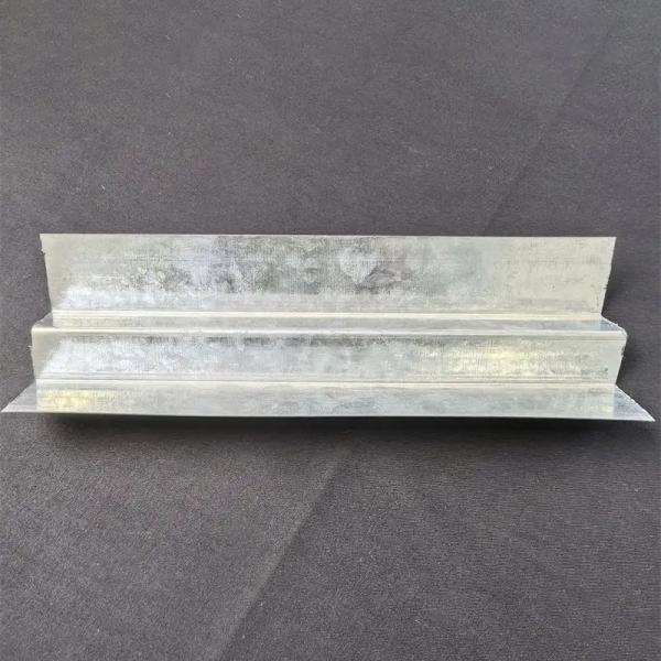Traditional Design Style Slotted Track Metal Studs Customization Drywall Metal Studs And Tracks