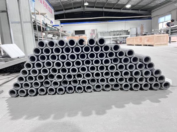 Rodillo de SiC sinterizado a presión personalizado 1650℃ resistente al calor para hornos de solera rodante