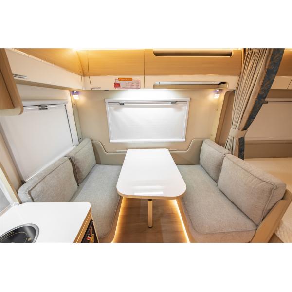 Трейлер перемещения стеклоткани шасси ALKO меняет внешний Rambler Motorhome праздника размера