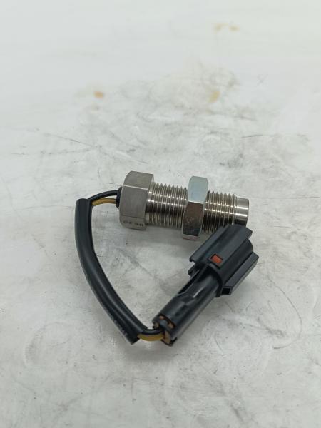 Engine Excavator Electrical Parts Speed Sensor Switch MC849577 MC845235 479748-0620