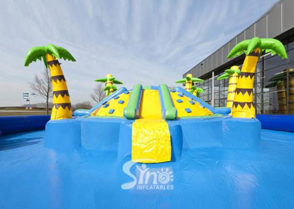 dos adultos tropicos das crianças N do gigante da praia do mar do diâmetro de 15m o parque inflável da água com monte desliza no centro