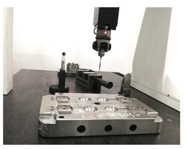 OEM high quality injection plastic services and plastic mold manufacturer in China