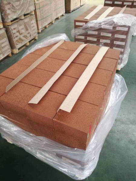 Magnesium Iron Spinel Kiln Bricks , Fire Resistant Bricks Lower Thermal Conductivity