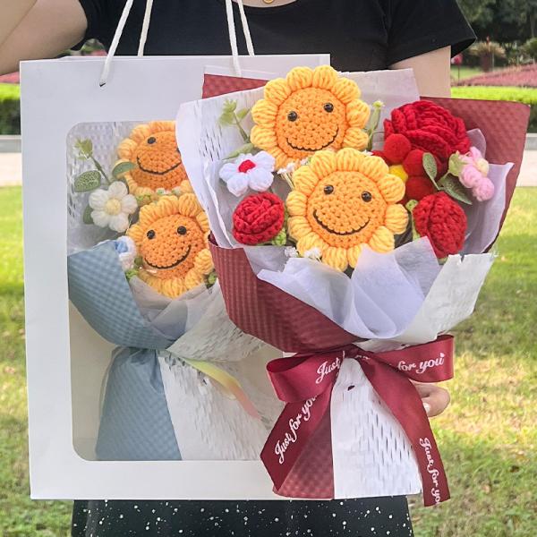 Smiling Face Sunflower and Common Sunflower Woolen Flower Bouquet Finished Product Birthday and Valentine's Day Gift Handmade Knitted Flowers Cross-border Wholesale