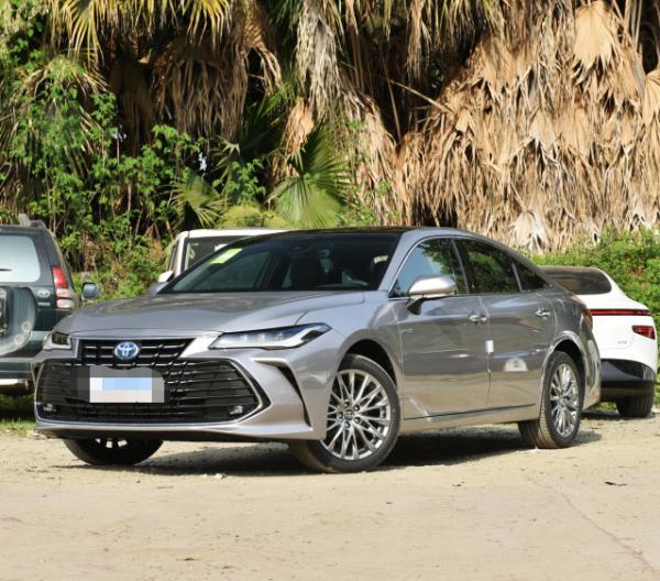 Toyota avalon 2022 dual engine 2.5L  flagship version E-CVT 4 Door 5 seats 3 space car