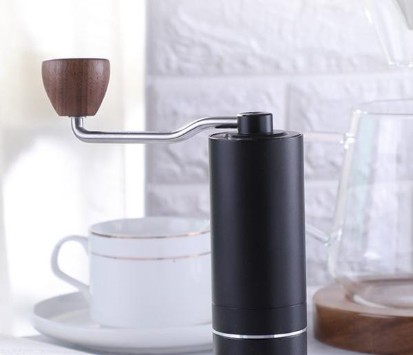 Custom Coffee Maker Accessories Mini Hand Crank Manual Coffee Grinder Adjustable