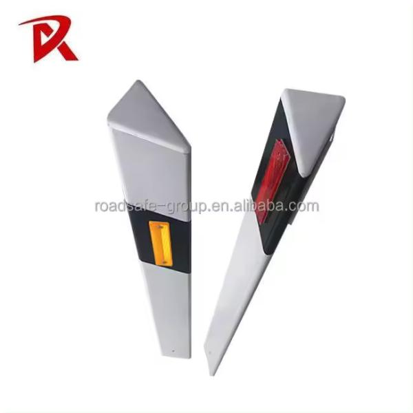 Reflective Guardrail Reflector 1250 X 125 X 100MM Triangle Traffic Post Delineators