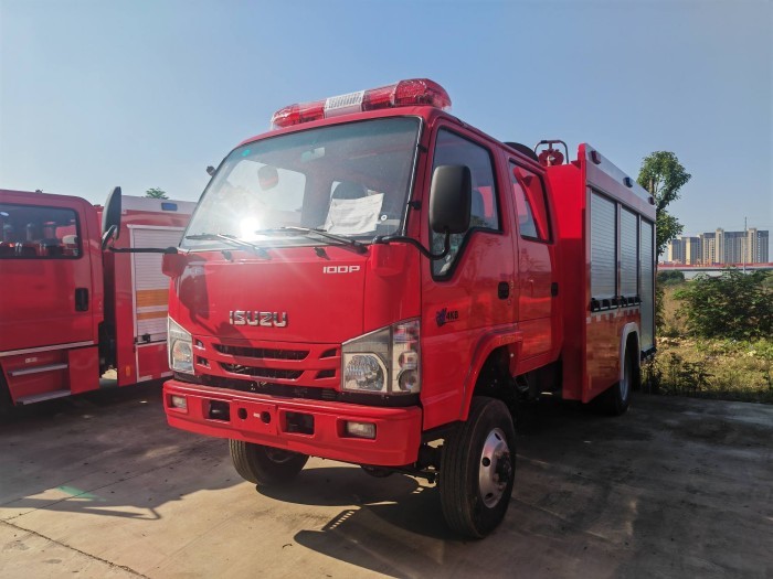 ISUZU 4x4 Fire Truck for Off-Road Firefighting and Emergency Rescue