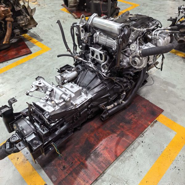 4HK1T 5.2L Turbocharged Diesel Engine Euro 3 Emission For Isuzu Truck 700P