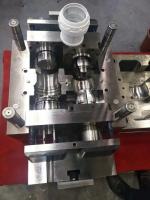 Services de moulage par injection de matières plastiques sur mesure à plusieurs cavités