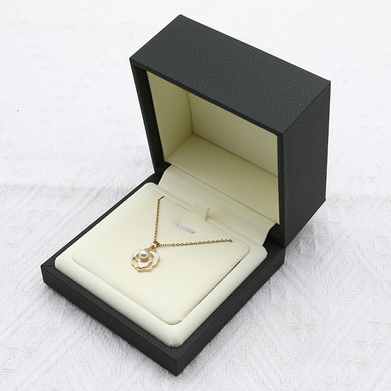 Custom Logo Jewelry Display Box Leatherette Necklace Box With Textured Matte Exterior