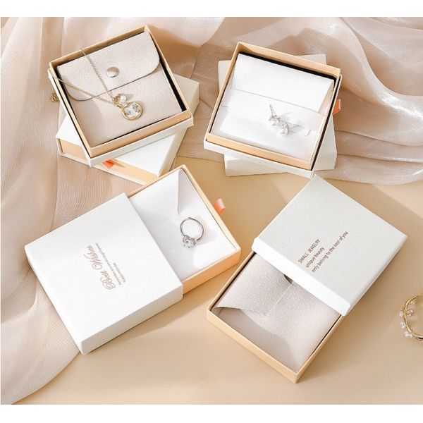 Batch Customized LOGO White Powder Jewelry Box Velvet Bag Set Light Luxury World Cover Ring Jewelry Storage Drawer Box