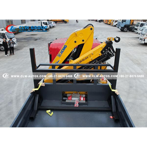 ISUZU FTR 4x2 Flatbed Truck with 6.3-Ton Knuckle Crane and 205HP Euro 6 Engine for 7,000mm Platform Transport