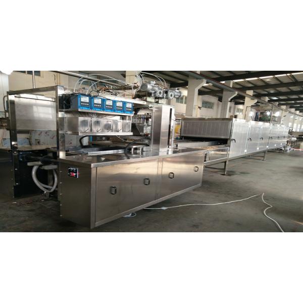 Machine à découper des bonbons et à former des boules de bonbons