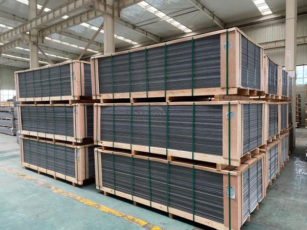 1500mm Width Mirror Aluminum Composite Panel 4mm Panel Thickness 0.4mm Aluminum Thickness