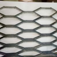 Heavy Duty Raised Iron Expanded Metal Mesh 4x8 Steel Gratings