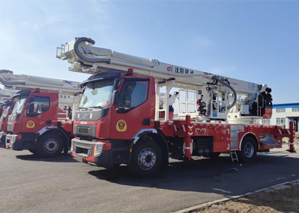 Movimentação telescópica do carro de bombeiros de escada aérea 8x4 da plataforma do crescimento de Shanghai Jindun