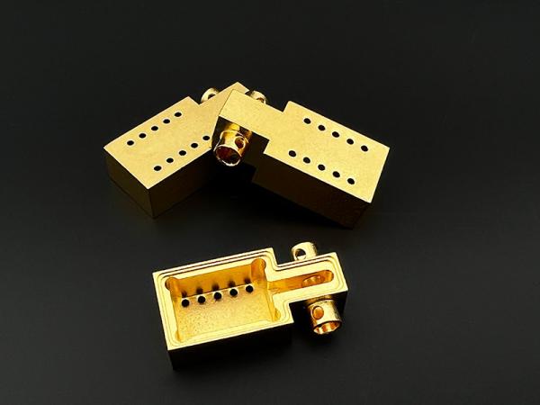 Dorure Or Personnalisée pour Raccords en Fer, Aluminium, Cuivre et Laiton