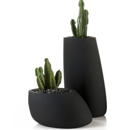 Vondom stone pot