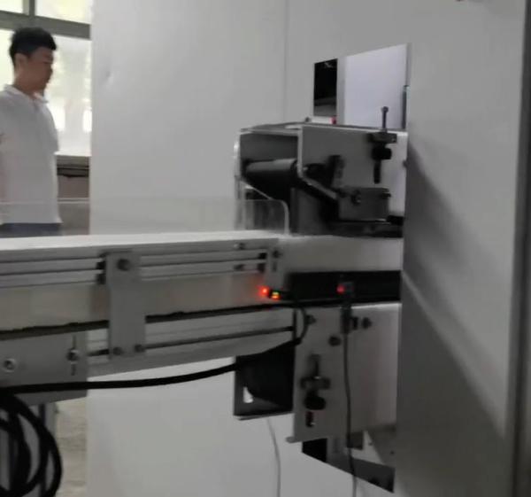 120m/min Speed Maxi Roll Tissue Cutting Machine with Full Automation and 380V Voltage