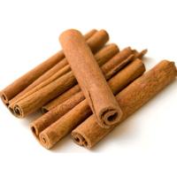 Vara de canela seca secada das ervas da especiaria para a cássia dos condimentos 8cm do alimento