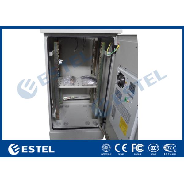 Шкаф телекоммуникаций двойного кондиционирования воздуха стены на открытом воздухе гальванизировал стальную переднюю дверцу входного люка