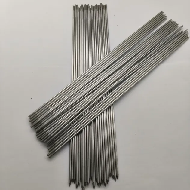 Blunt Three Edged Needle Threaded with Sandblasting Scale