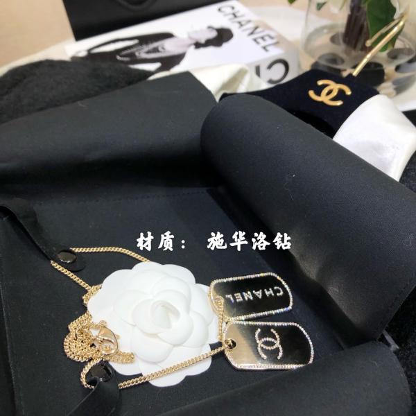 Gold Crystal Square Pendant Necklace Luxury Necklaces With Diamond Chain